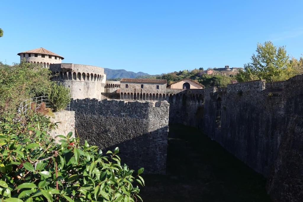 La Casa Di Loris Sarzana Exterior foto