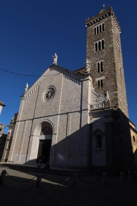 La Casa Di Loris Sarzana Exterior foto